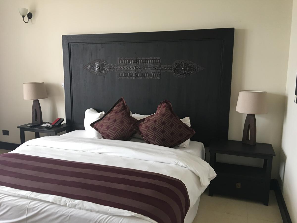 Ridge Royal Hotel Cape Coast Esterno foto